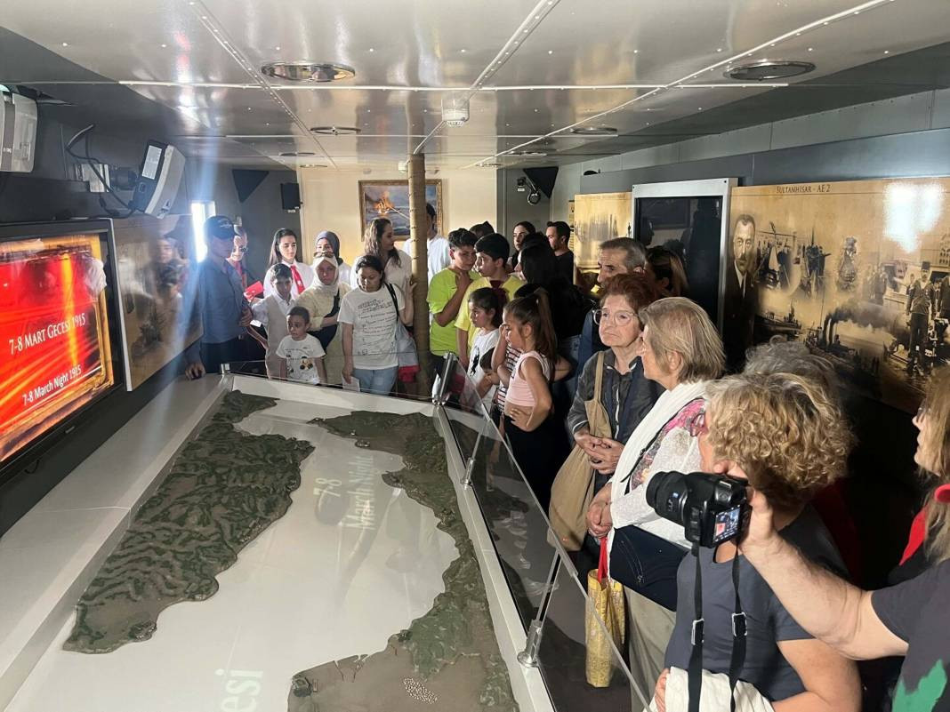 TCG Nusret Müze Gemisi’ne ziyaretçi akını - Resim: 18